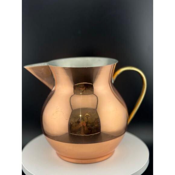 Sormaia Portugese Copperware Pitcher - Picture 4 of 9